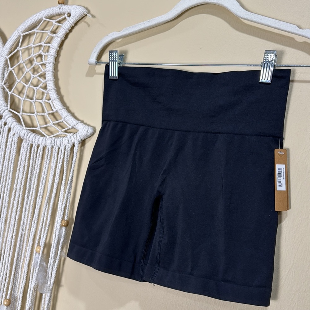 SKIMS Soft Soothing Shorts